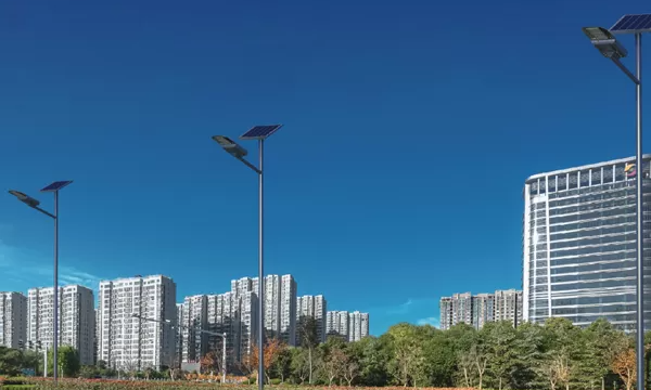 solar led street light with pole.png